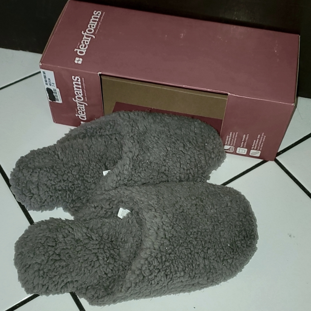 #39 Dearfoams Slippers